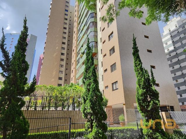 Apartamento no Agua Verde de 185 m² com 3 quartos