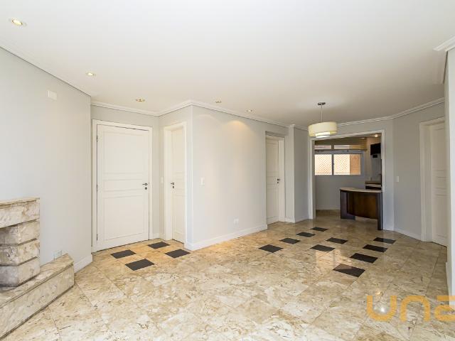 Apartamento no Água Verde de 205.83 m² com 3 quartos