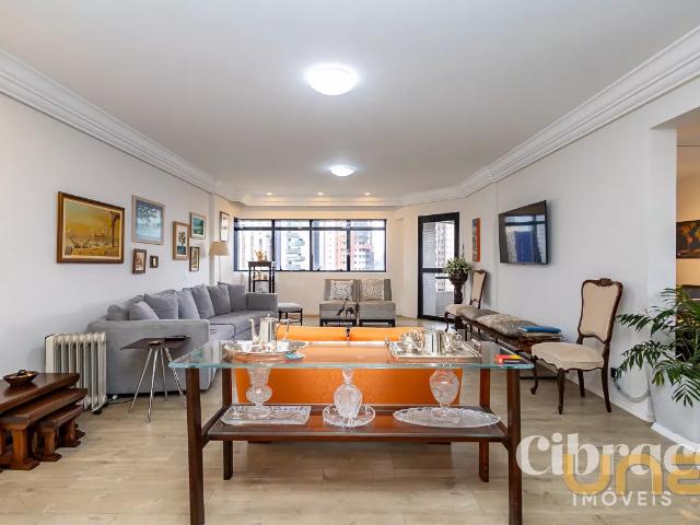 Apartamento no Água Verde de 304.15 m² com 3 quartos