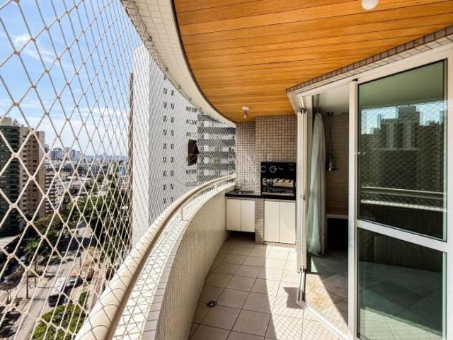 Apartamento no Água Verde, 2 suítes, 95m2, localiz