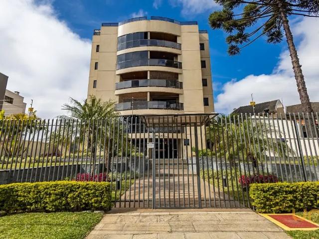 Apartamento no Bacacheri de 139.1 m² com 3 quartos