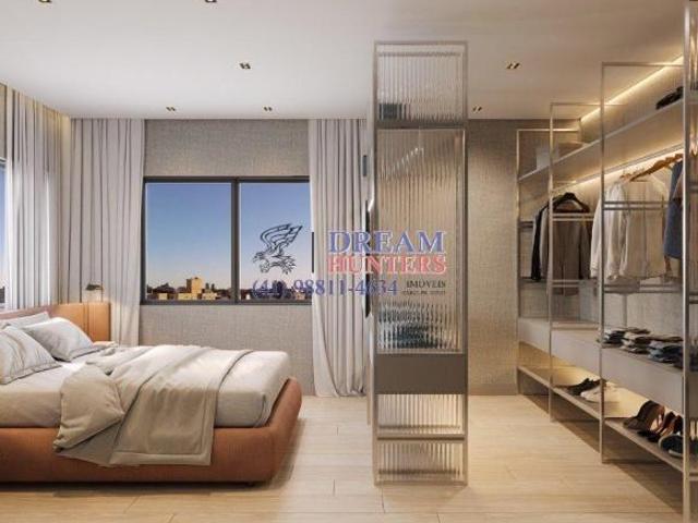 Apartamento no Bairro Água Verde, com 129m², 3 suítes, 2 Vagas de garagem