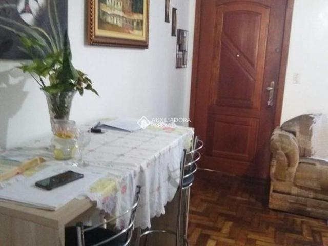 Apartamento no bairro Humaitá