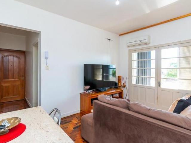 Apartamento no bairro Menino Deus