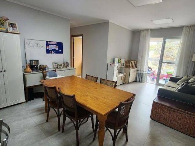 Apartamento no Bairro Neva, semi mobiliado, com 93m² privativos 02 quartos e 01 suíte