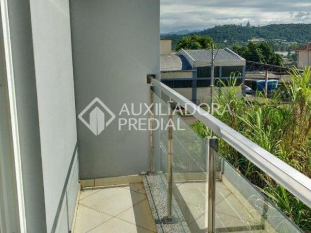 Apartamento no bairro Rincão