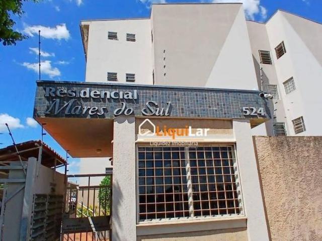 Apartamento no Bairro Vila Almeida