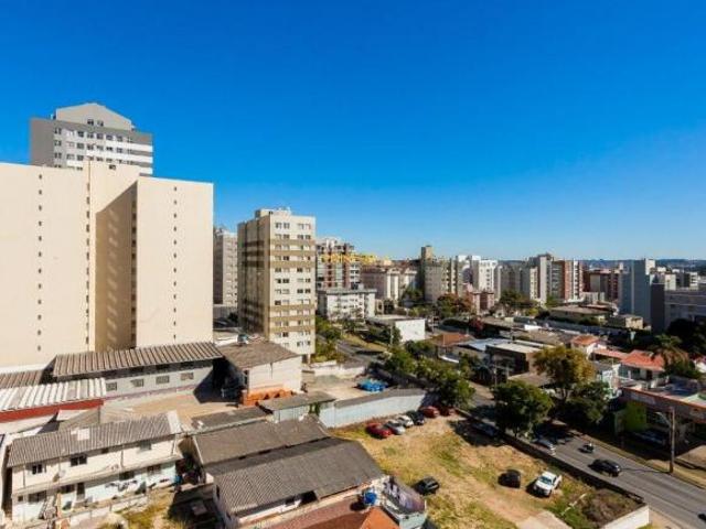 Apartamento no Bairro Vila Izabel com 91m² privativos, 3 quartos, 1 suíte e 1 vaga de garagem