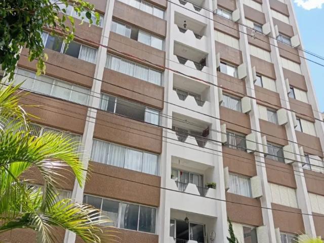 Apartamento no Batel de 221 m² com 4 quartos