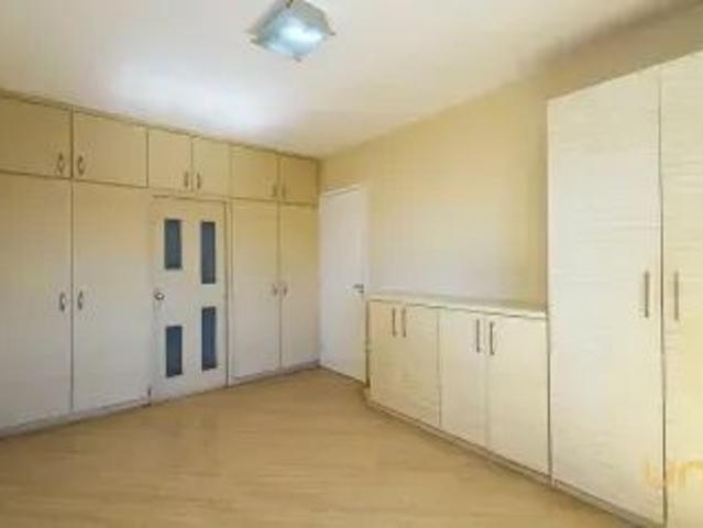 Apartamento no Batel de 241 m² com 3 quartos