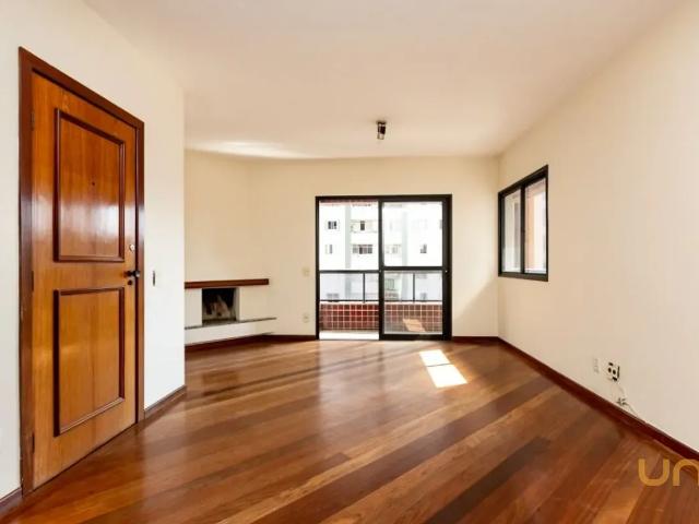Apartamento no Bigorrilho de 165 m² com 3 quartos