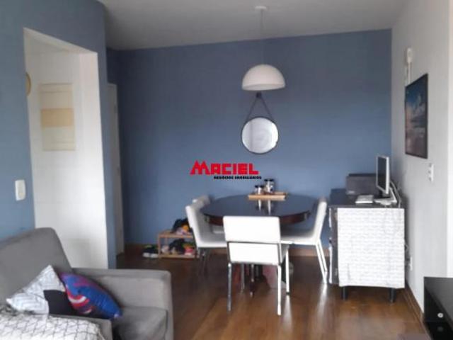 Apartamento no Boulevard Flamboyant 9º andar