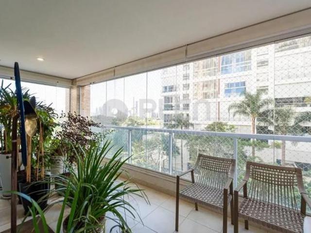 Apartamento no Campo Belo de 233m² com 3 Suítes e 3 Vagas à venda, São Paulo, SP