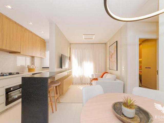 Apartamento no CAMPO COMPRIDO com 66,91m²
