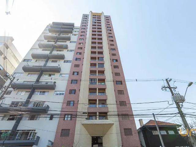 Apartamento no Cabral de 131 m² com 3 quartos
