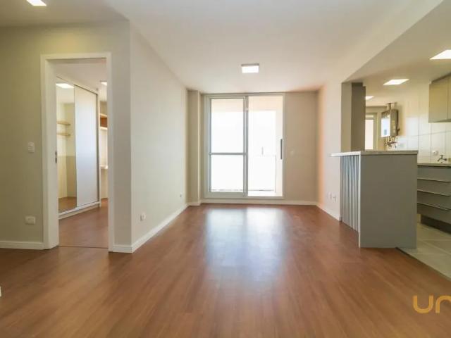 Apartamento no Capão Raso de 101.92 m² com 2 quartos