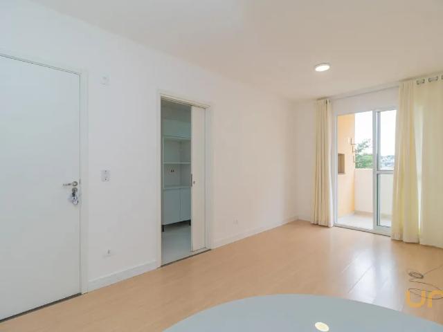 Apartamento no Capão Raso de 78 m² com 3 quartos