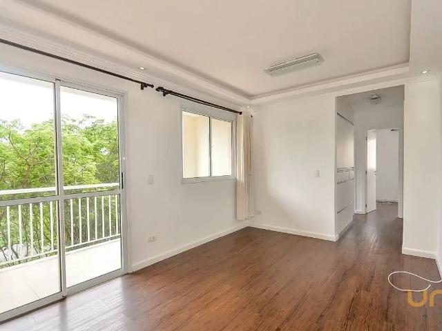 Apartamento no Capão Raso de 80 m² com 3 quartos