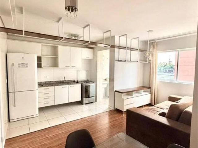 Apartamento no Capão Raso, 2 quartos e 1 vaga de garagem