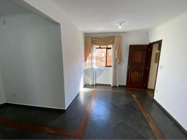 Apartamento no centro com 3 quartos