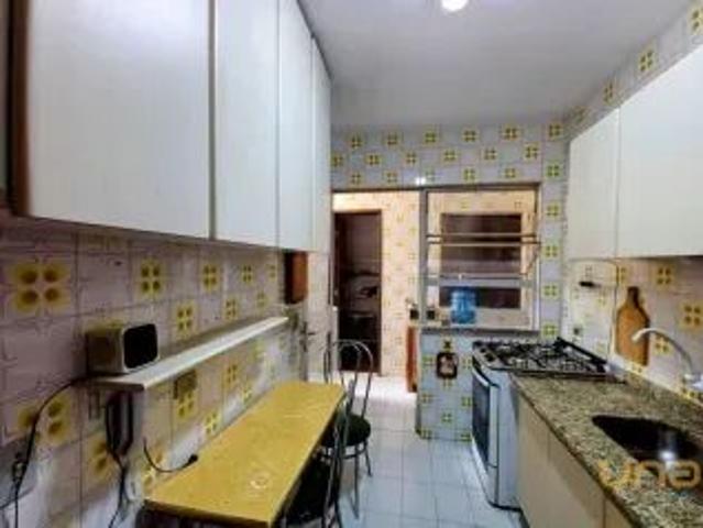 Apartamento no Centro Cívico de 178 m² com 3 quartos
