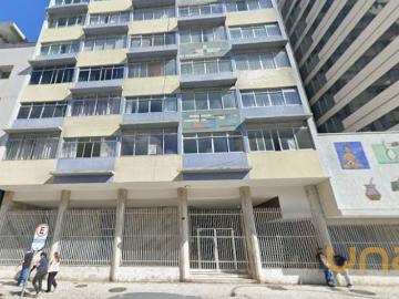 Apartamento no Centro de 107.21 m² com 2 quartos