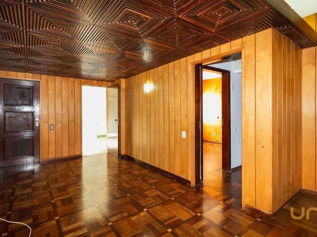 Apartamento no Centro de 130 m² com 2 quartos