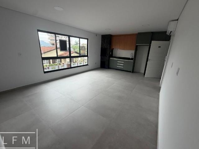 Apartamento No Centro de Balneário Piçarras Sc