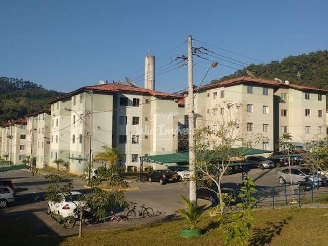 Apartamento no Cedrinho para locação