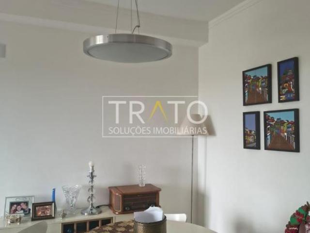 Apartamento no Condomínio Città di Módena