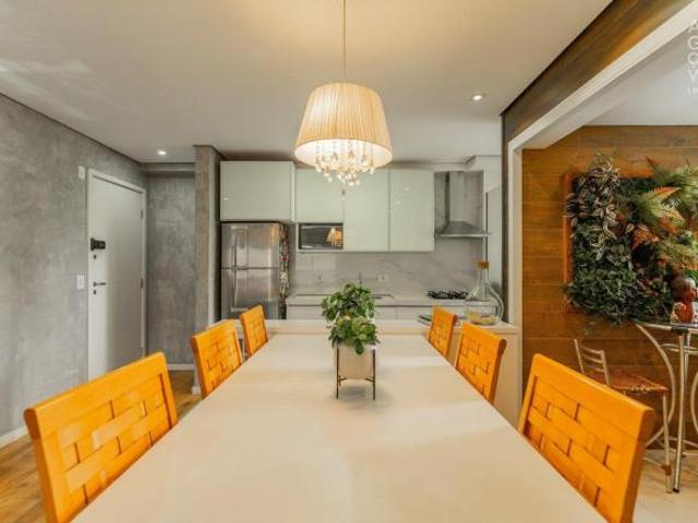 Apartamento no Condomínio Update, 03 Quartos, 01 Vaga, Churrasqueira, Portão, Curitiba
