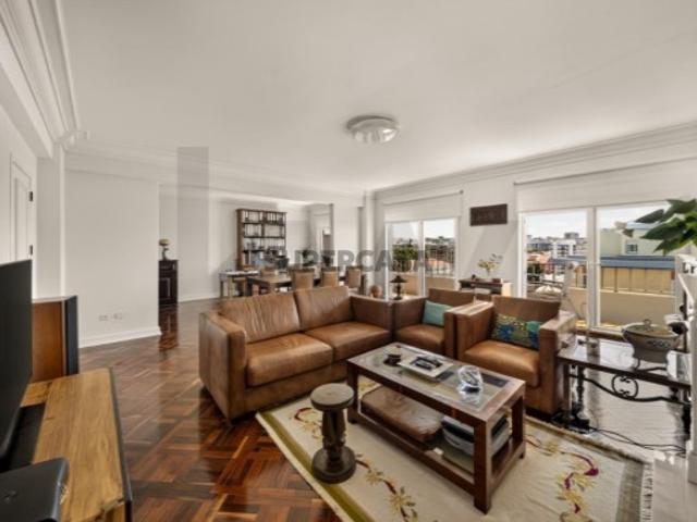 Apartamento no Coração da Baixa de Setúbal com Vista Rio