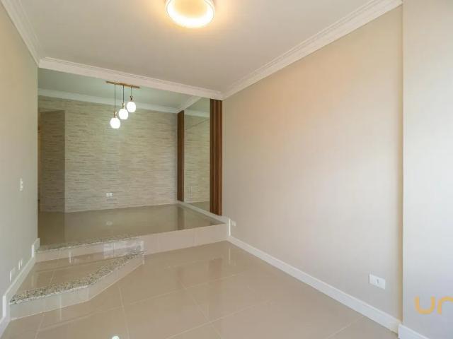 Apartamento no Cristo Rei de 138 m² com 3 quartos