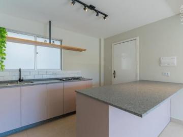 Apartamento no Edifício Columbus, 03 Quartos, 02 Vagas, Reformado, Juvevê, Curitiba