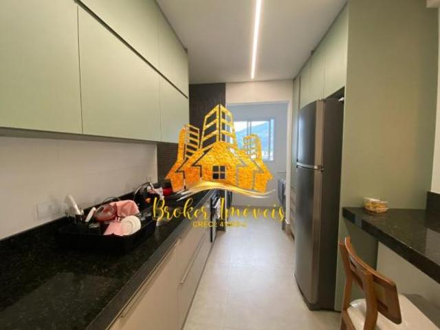Apartamento no Edifício Eurus Finamente Mobilado com Vista para Orla da Praia do Indaiá, 300 metros