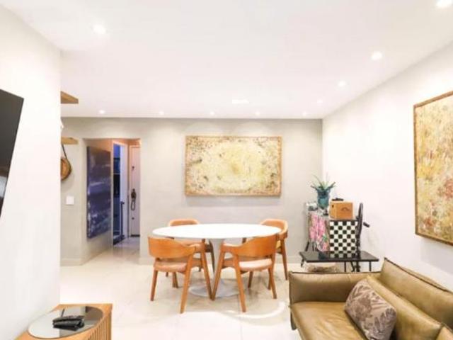 Apartamento no Edifício Gecel Buchman com planta ampla, lazer completo e localização estratégica na