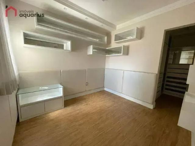 Apartamento no Edificio Royal com 4 dormitórios à venda, 148 m² por R$ 1.850.000,00 Jardim Aquariu