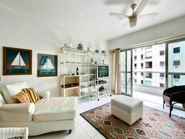 Apartamento no Guarujá, Pitangueiras, 3 Quartos, Sendo 1 Suíte e Sacada com Vista para o Mar Mercu