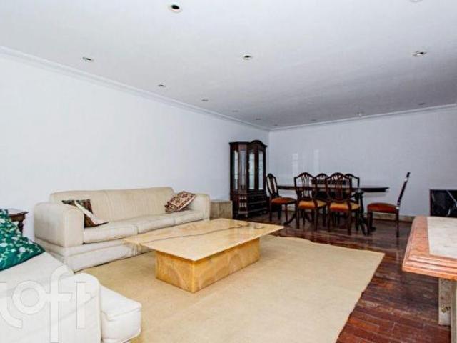 Apartamento no Itaim Bibi com 135m², 3 quartos, 1 suíte, 1 vaga