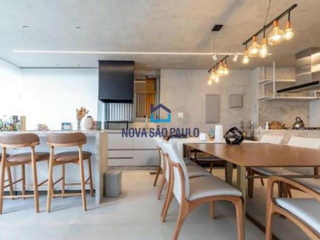 Apartamento no Jardim das Acácias, com 167m², 03 dormitórios sendo 02 suites e 03 vagas de garagem