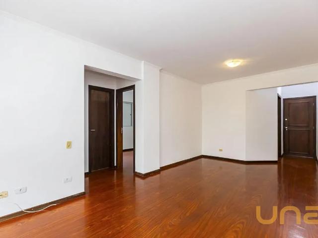 Apartamento no Juvevê de 114.48 m² com 2 quartos