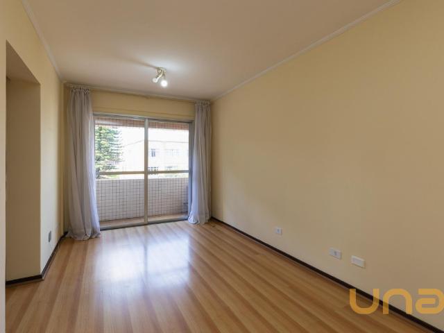 Apartamento no Juvevê de 110.7 m² com 2 quartos