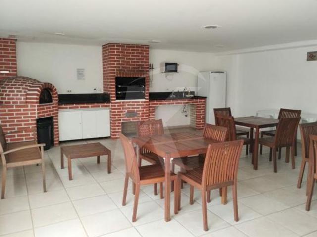 Apartamento no Lauzane com 02 quartos, 01 suíte, 01 vaga