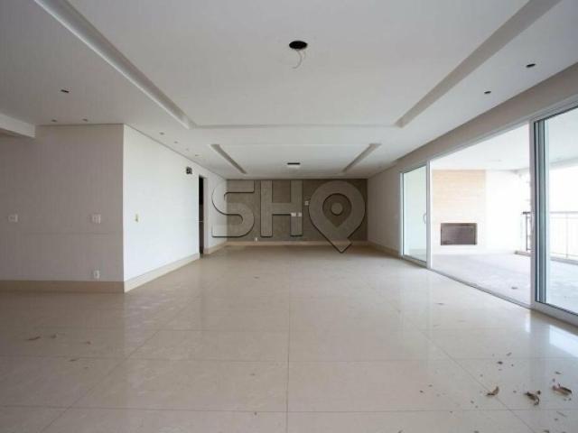 Apartamento no Morumbi com 4 dormitórios