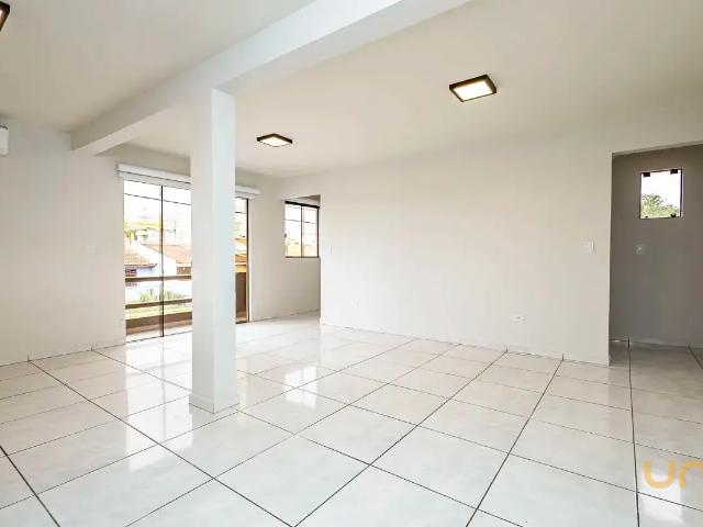 Apartamento no Novo Mundo de 136 m² com 2 quartos