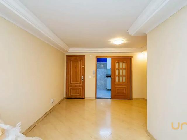 Apartamento no Novo Mundo de 75.04 m² com 2 quartos