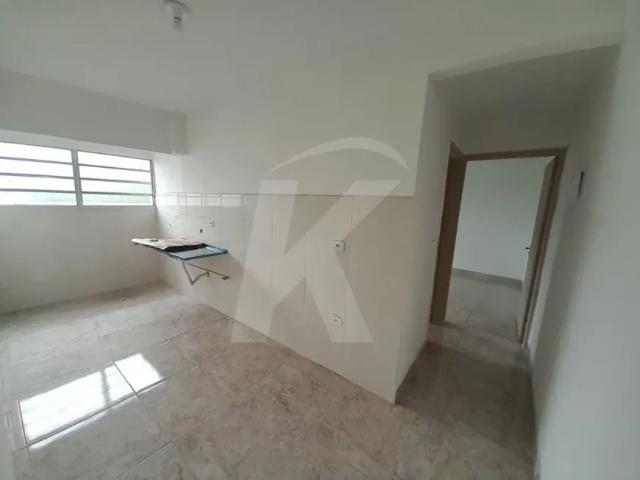 Apartamento no Pari 01 quarto, sala e cozinha