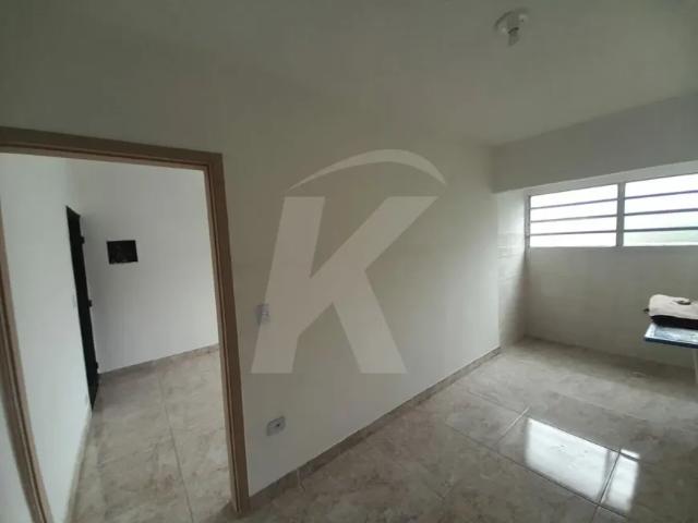 Apartamento no Pari 01 quarto, sala e cozinha