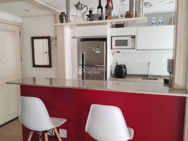 ? Apartamento 3 dormitórios no bairro Tristeza ideal para morar ou investir!