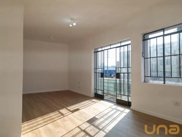 Apartamento no Rebouças de 230 m² com 3 quartos